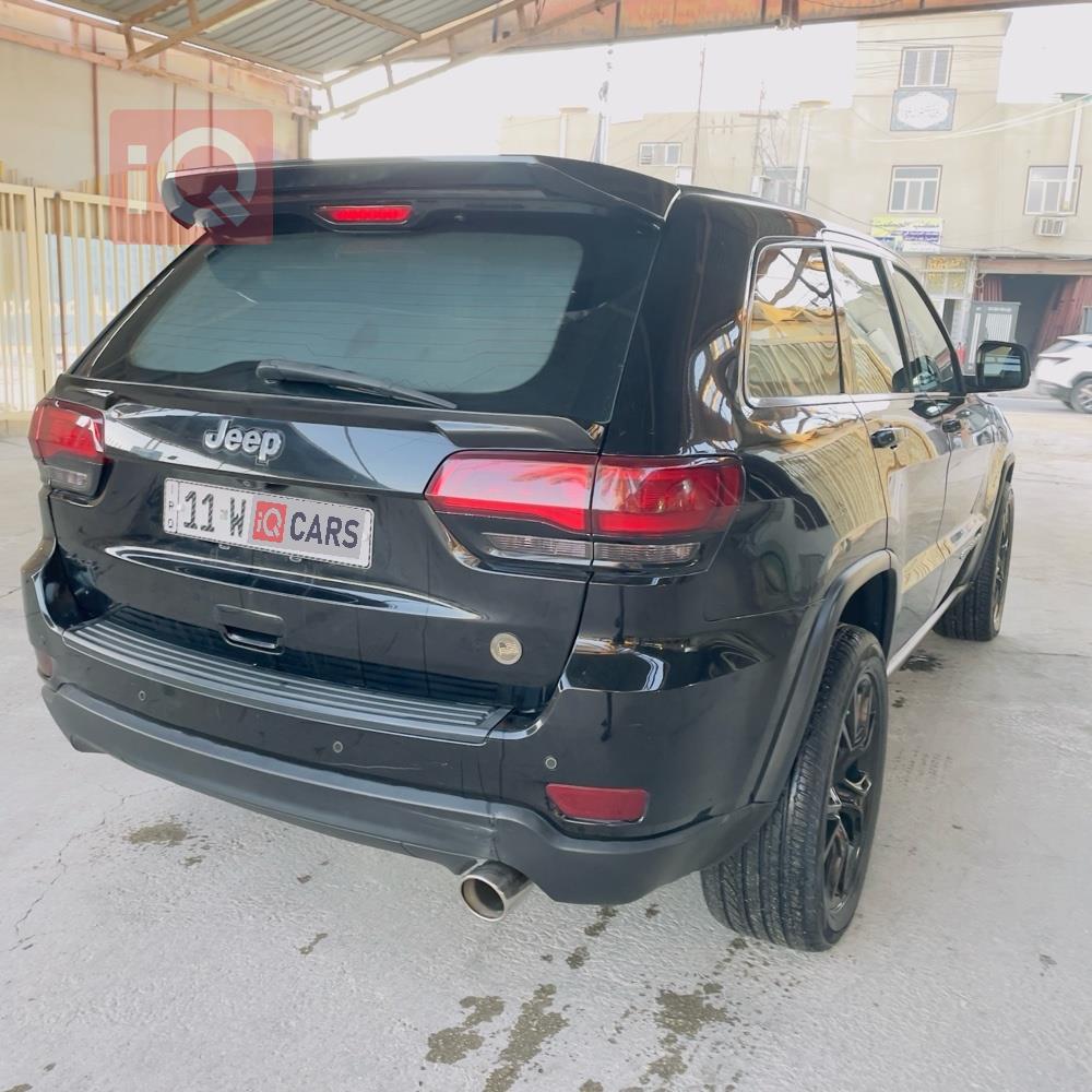 جيب جراند شيروكي